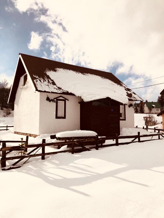 Macondo House Žabljak Buitenkant foto