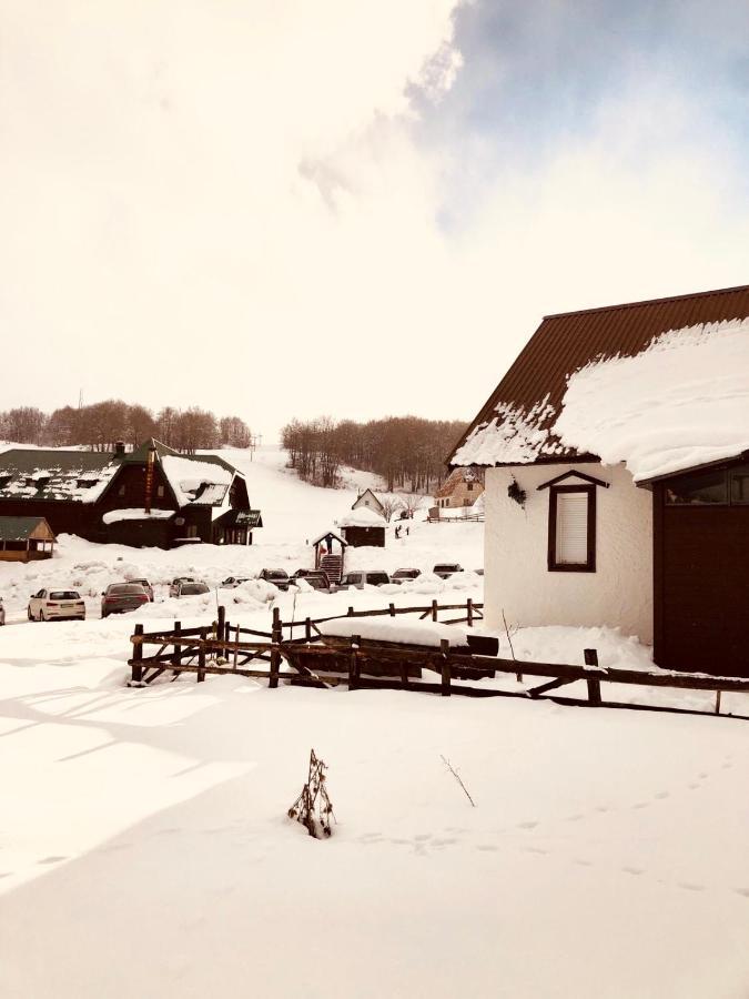 Macondo House Žabljak Buitenkant foto