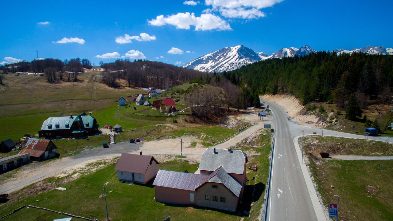 Macondo House Žabljak Buitenkant foto